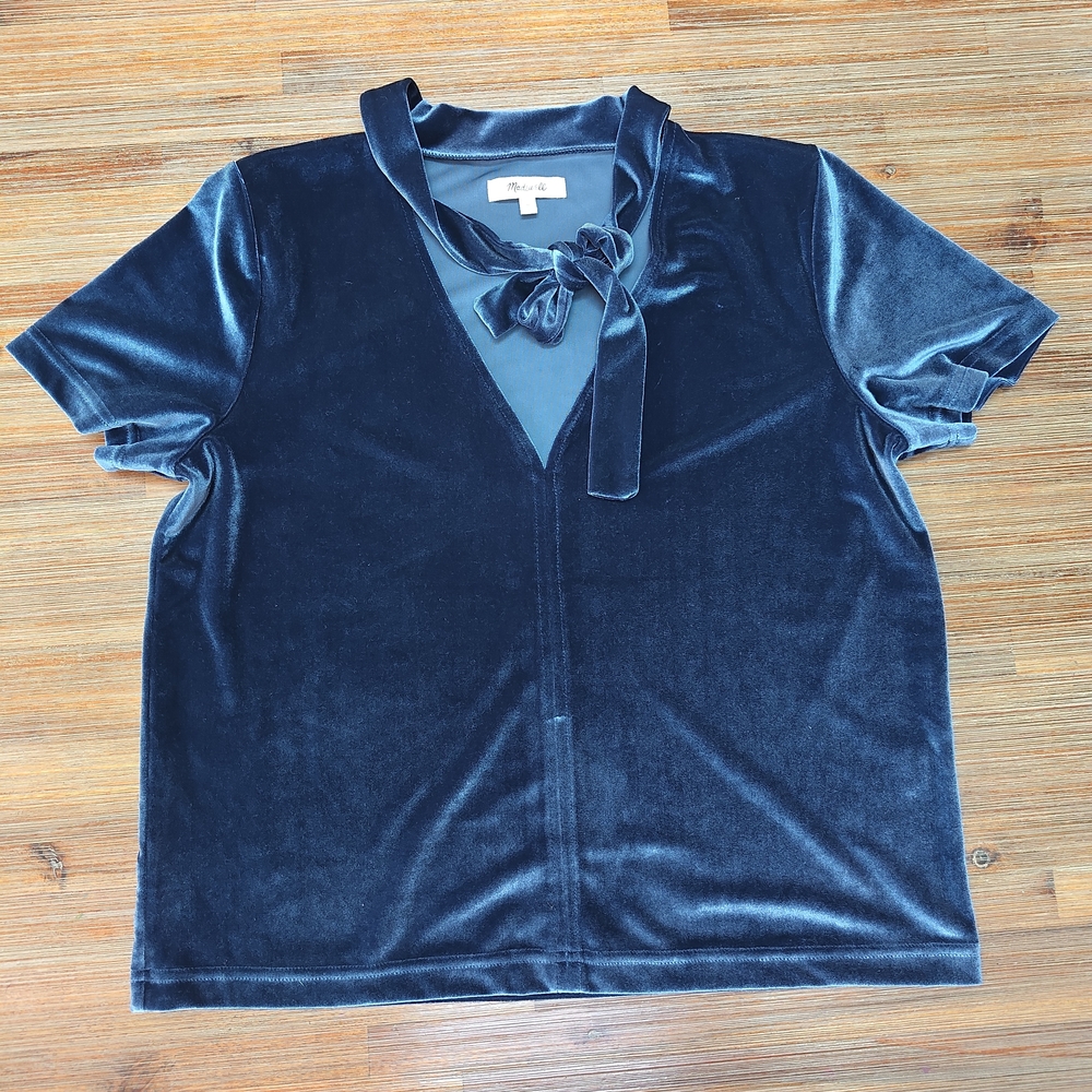 Elegant Navy Velvet Women's Tie Shirt